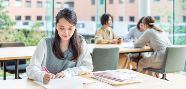 文系の大学生の方